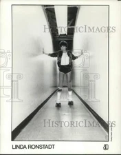 1979 Press Photo Singer Linda Ronstadt - lrp68394