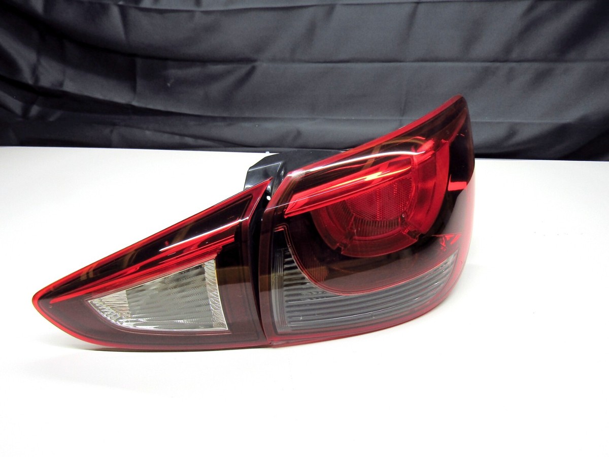 送料無料 デミオ DJ3FS/DJ3AS/DJ5FS/DJ5AS 前期 純正 左ヘッドライト