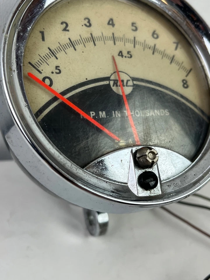 Vintage RAC Black and White Face 8000 RPM Tachometer UNTESTED - Image 3 of 4