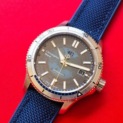 CHRISTOPHER WARD C60  600M   AUTOMATIC  40A DA3   GUARANTEE  CARD  SS BRACELET