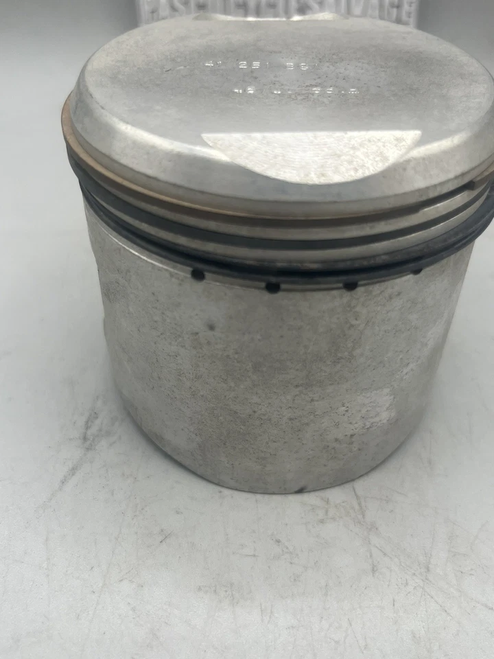 Новый из старых запасов винтажный поршень BSA B40 с кольцами BSA 46/10-66 H 79 мм - Изображение 2 из 4