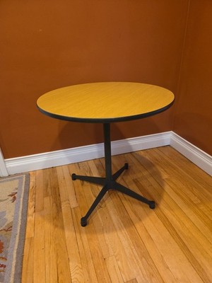 Eames Table By Herman MIiller (30 Inch Diameter)
