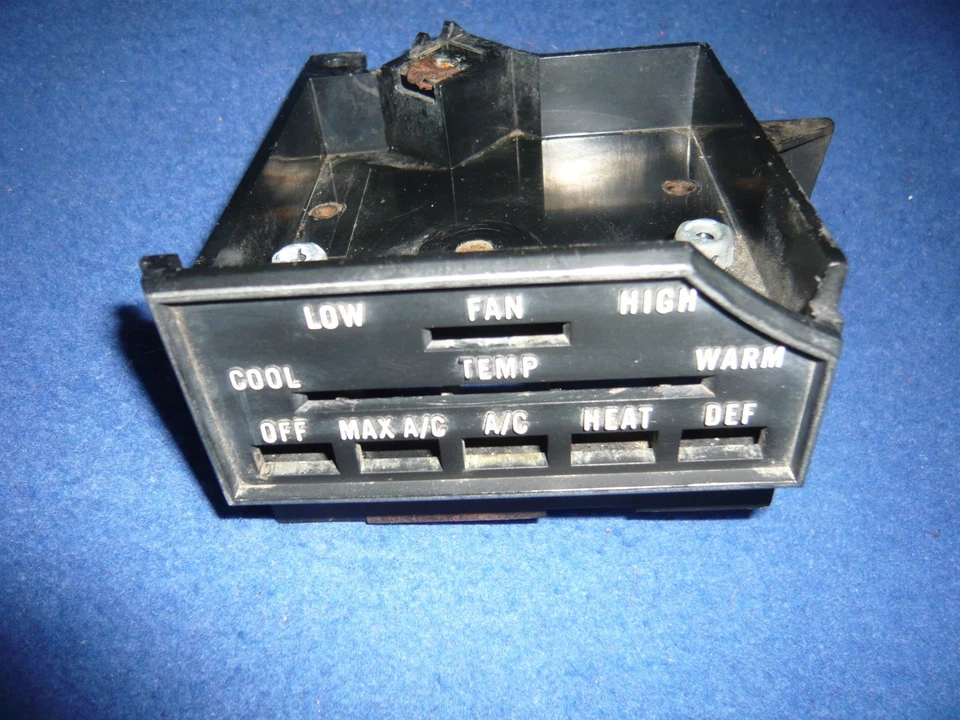 Panel de control del calentador de aire acondicionado Mopar E-cuerpo Cuda Challenger 1970-1974 sin rally usado Foto 2 de 4