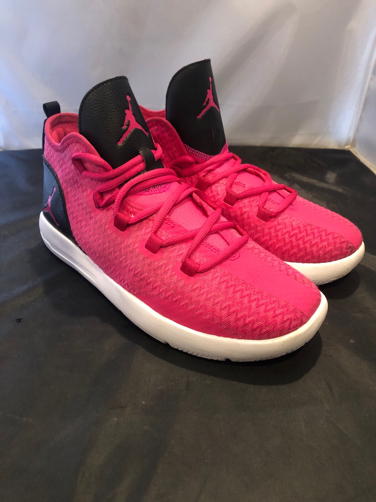 Jordan 834184 609 Girls Reveal Shoes Bright Pink Blk White Sz 8 5y