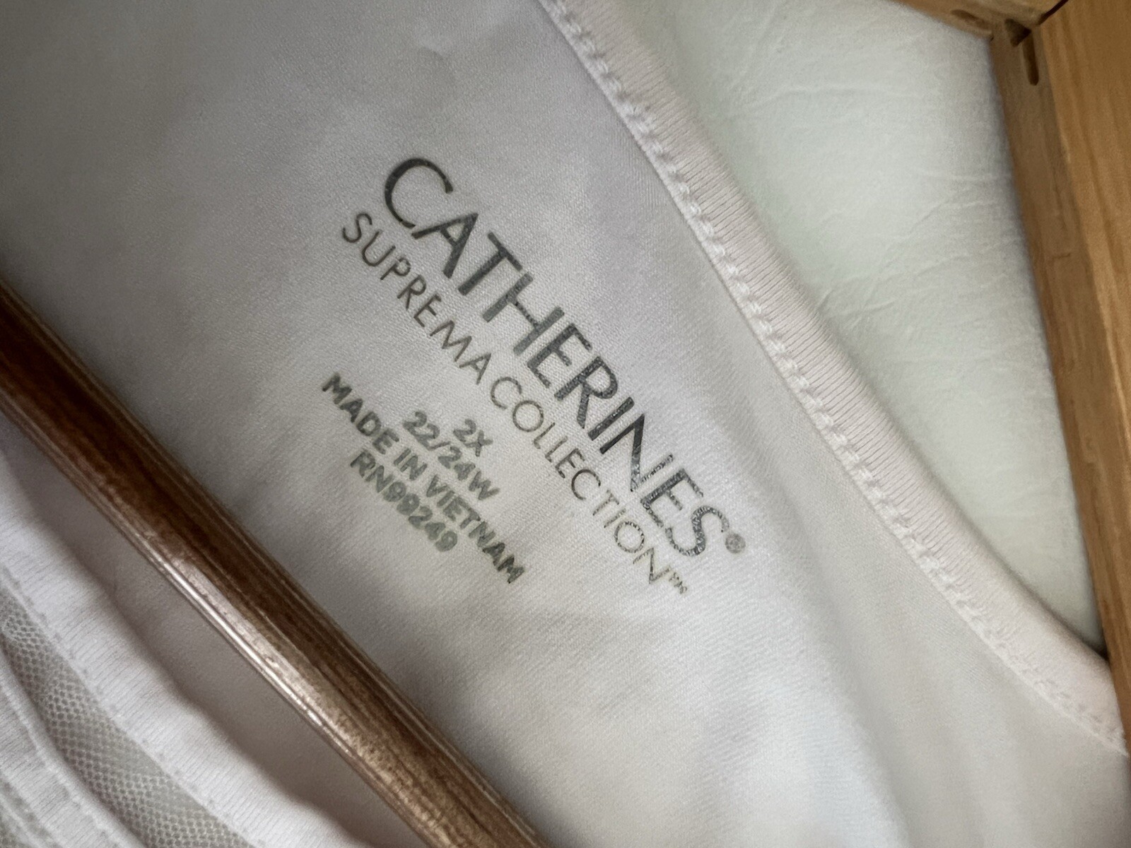 Catherines Bundle 2 Basic Tops Plus Size 2X Essen… - image 12