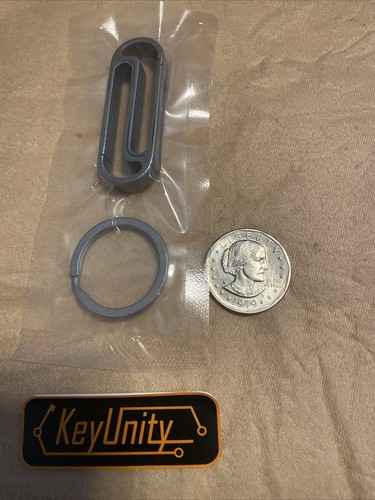 KeyUnity KM10 (Sanblasted) Key Holder Belt Clip - Picture 2 of 5