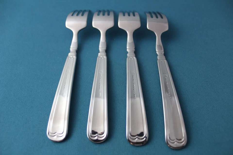 4 tenedores de ensalada JA Henckels DE COLECCIÓN 1876 18/10 acero inoxidable 7 1/8" Foto 4 de 4