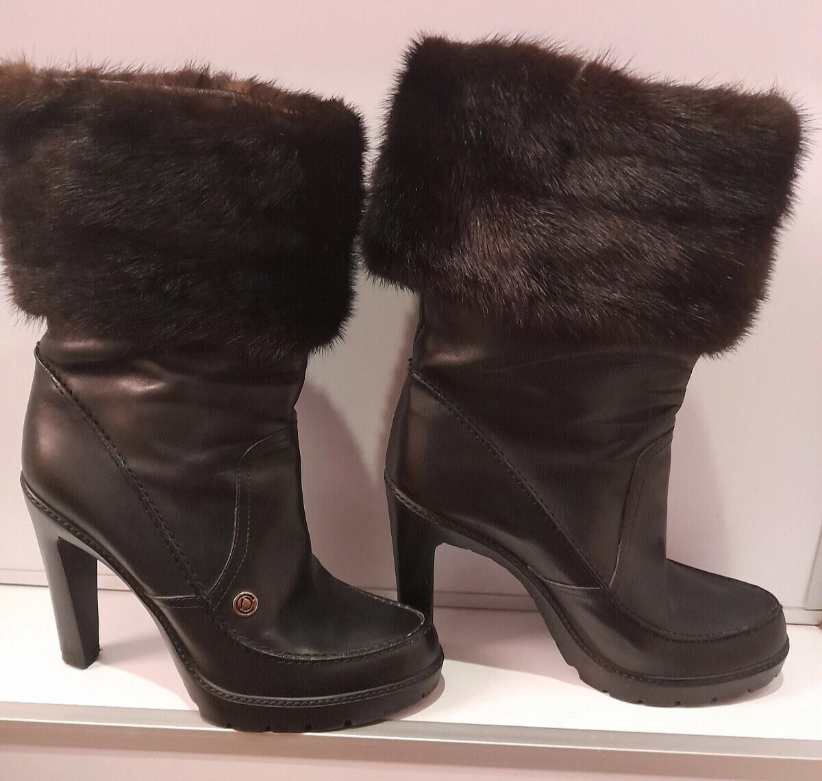 BOTTES EN CUIR NOIR CHRISTIAN DIOR VISON DOUBLÉES EU40