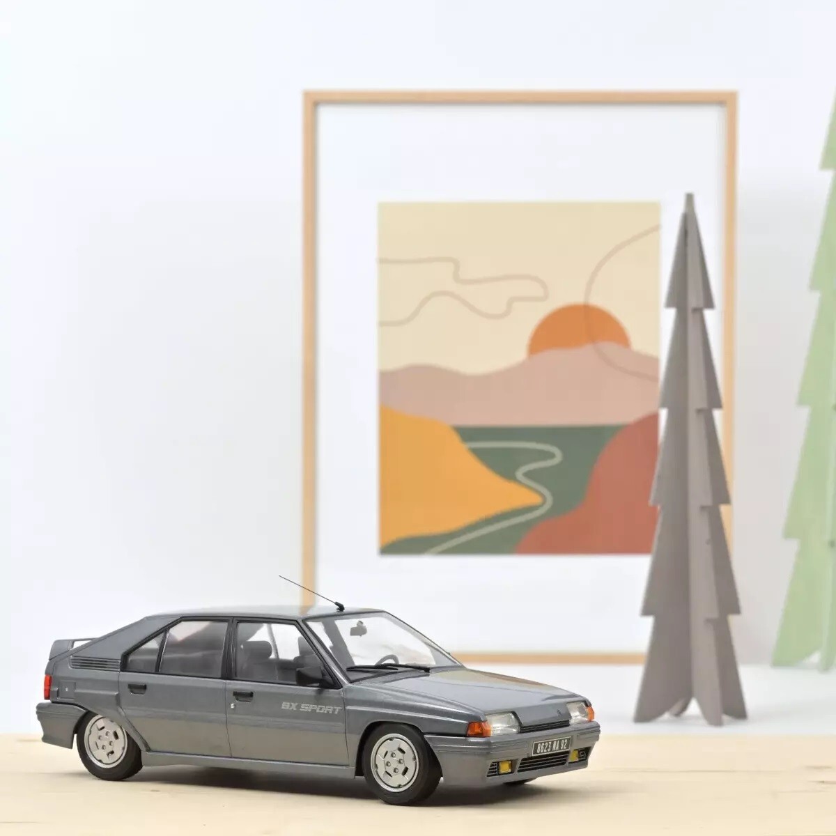 Citroën BX Sport gris Renard 1/18 réplique haut de gamme pour vitrine de collection