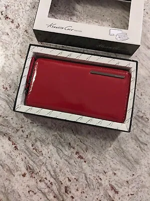 Kopen NEW Kenneth Cole New York Genuine Red Patent Leather Zip Around Wallet Silver