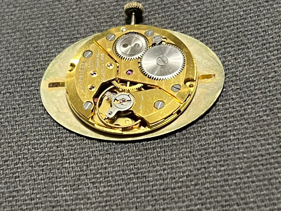LU Chopard Vintage Mechanical Movement  21 Jewels - MINT condition - Image 3 of 4