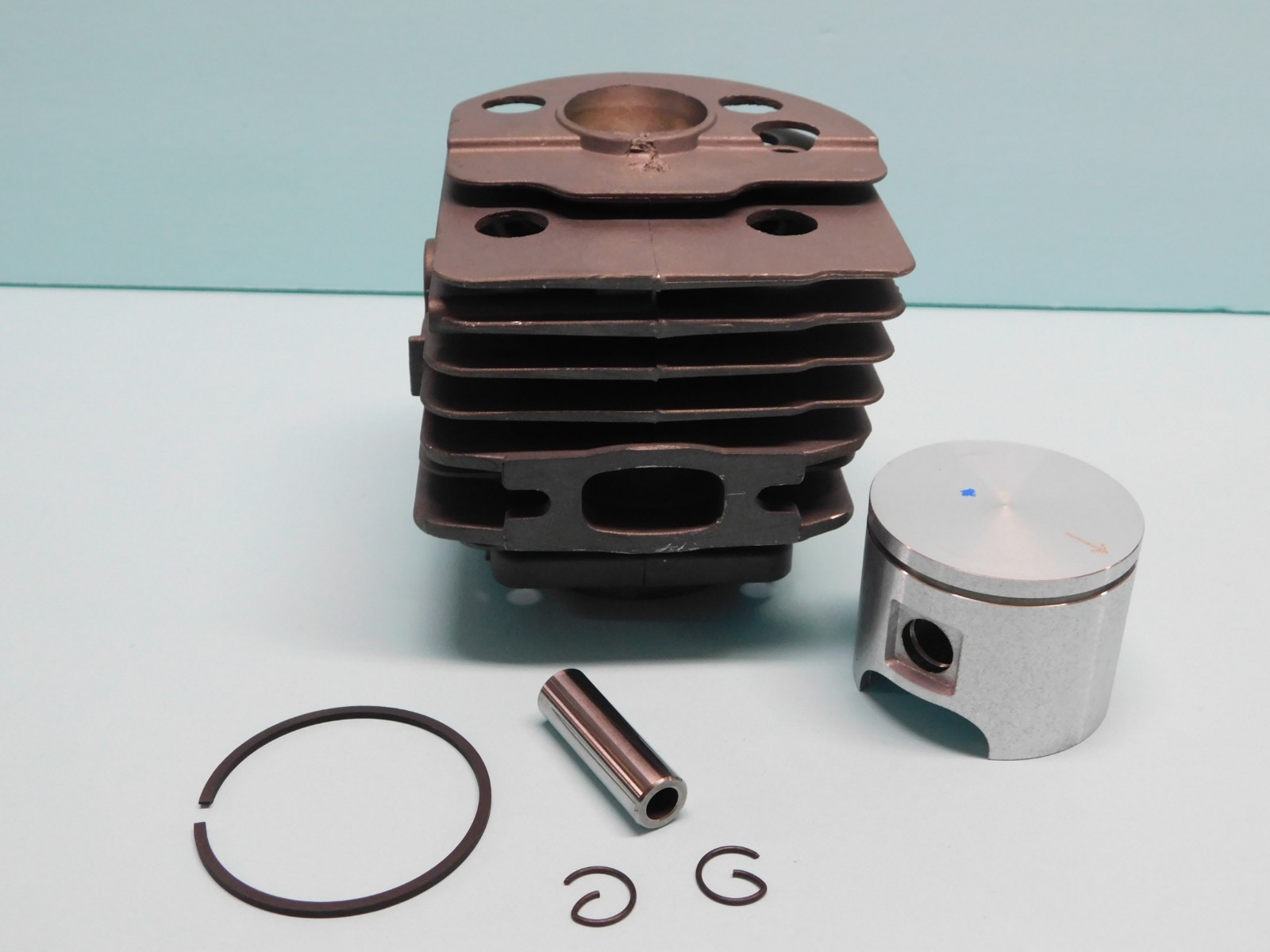 Pezzi Di Ricambio Motosega Kit Pistoni E Anelli Per Motoseghe Husqvarna 55 51 50 Diametro 45mm G 1143223 - Foto 2