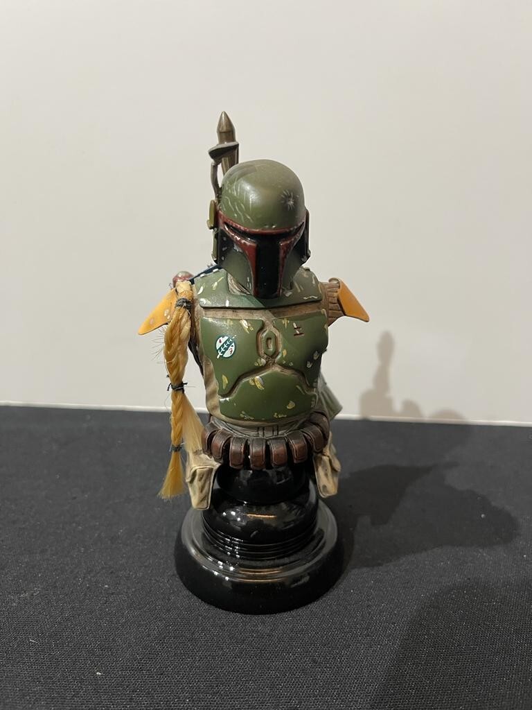 Star Wars Galaxy of Adventures Story in a Box Boba Fett 3.75 Action Figure Comic