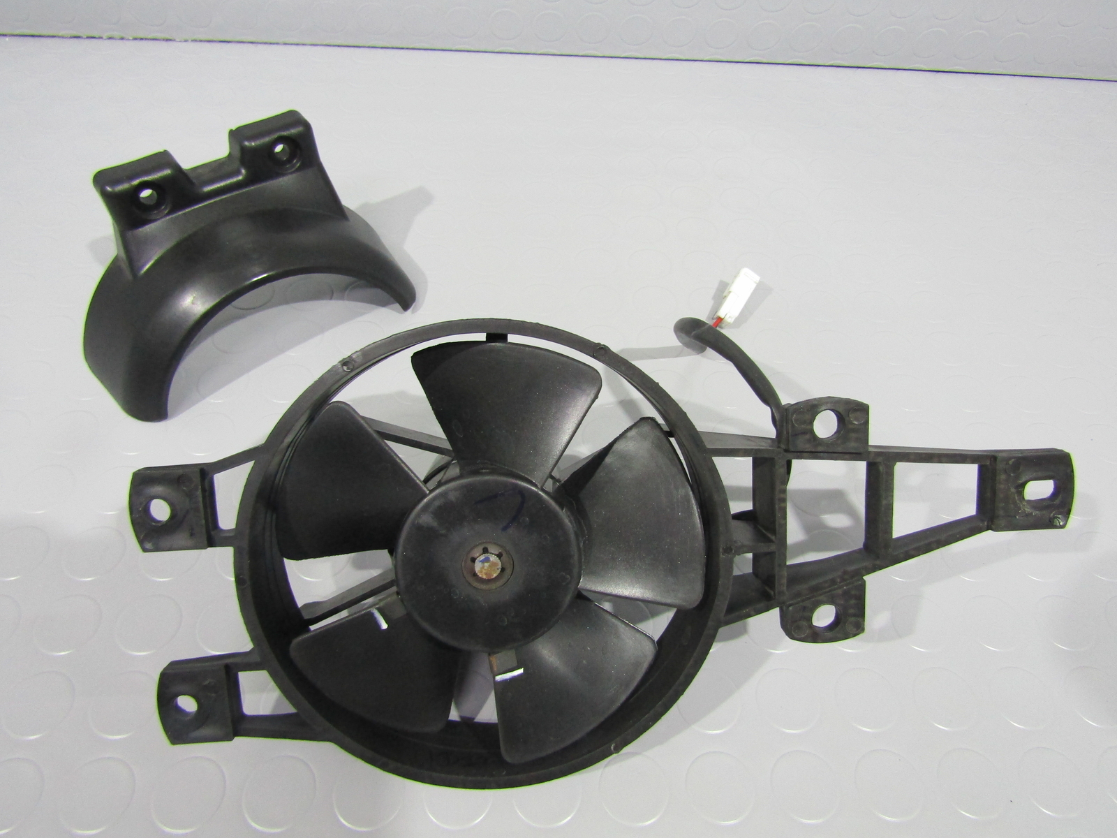 ELECTRIC FAN RADIATOR FAN PIAGGIO BEVERLY 300 HPE 2021-image