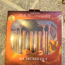 Real Techniques All Decked Out Limited Ed 9pc Synthetic Brush Set Sponges