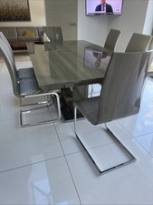 6-Piece Extendable Dining Table and Chairs Set