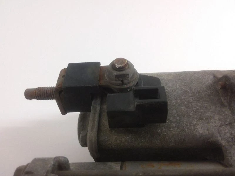 Motor de arranque Chrysler Sebring 2003-2006 2,4 L OEM Stratus 04609703AF Foto 3 de 4