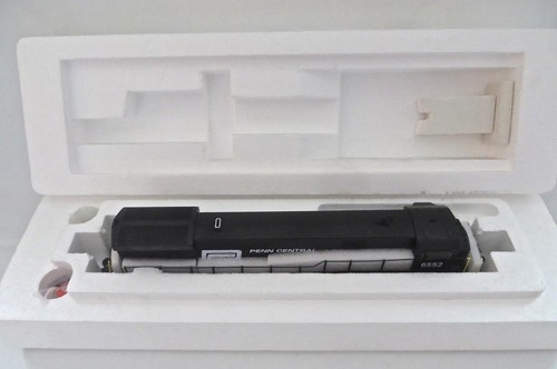 Calibre S American Flyer Lionel 84293 Penn Central Legacy GE U33C cabina 6562 | Condition: New: Other (See Details)