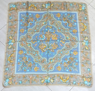 Scarf LOEWE Andalusian Ceramics Sky Blue Beige Twill Silk 34'' Gorgeous Vintage
