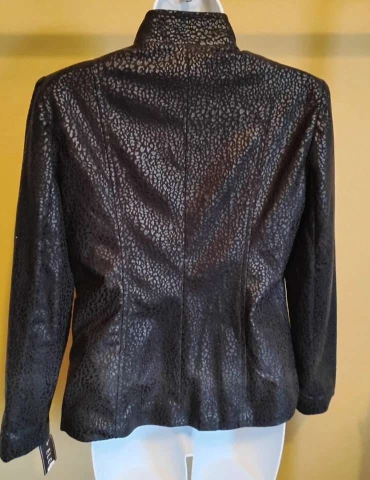 NWT $59 Elementz Women's Black Animal Print Lightweight Jacket Size: PS - Image 2 of 2