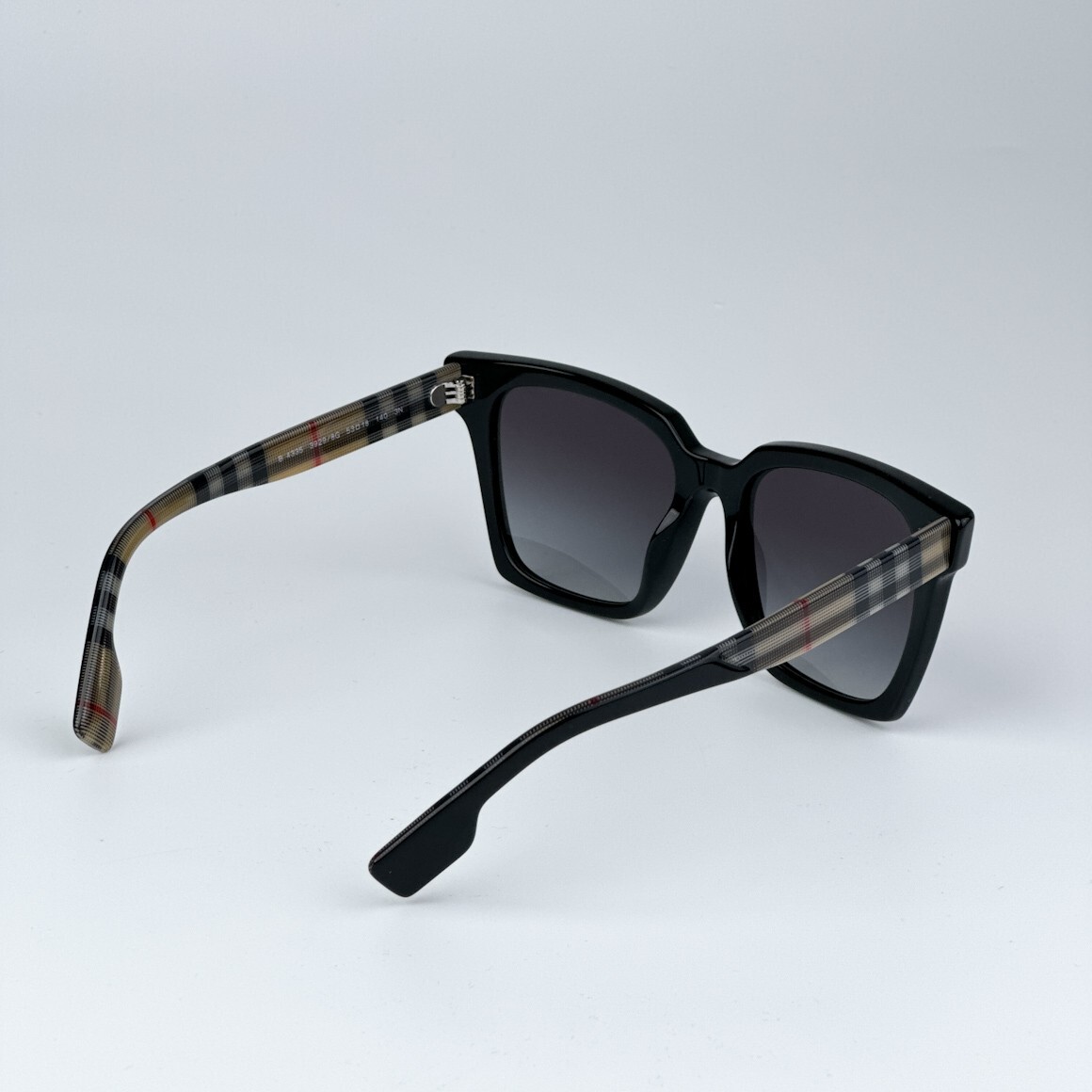 Burberry Women AUTHENTIC Sunglasses Black Grey Square BE4335 39298G BRAND NEW