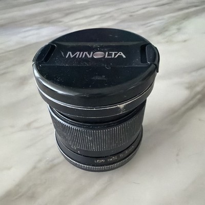 Vivitar 28mm 1:2.5 Auto Wide Angle 62mm Lens . Used