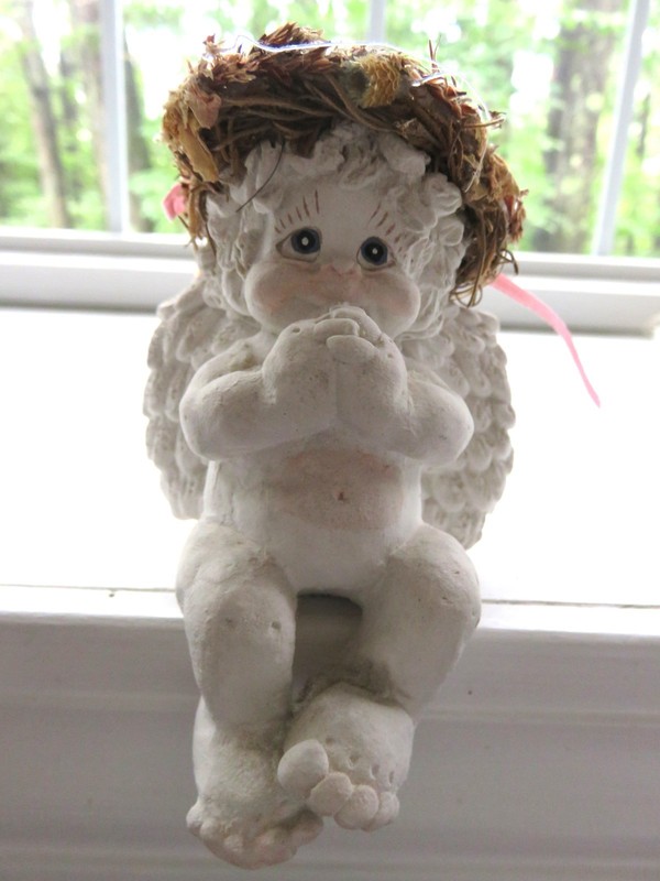 Dreamsicle Collectible Cherub Praying Angel Figurine, Shelf Sitter