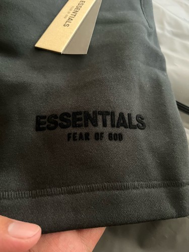 Fear of God Essentials Sweatshort Stretch Limo Authentic Brandneu Gr. L - Bild 2 von 10