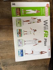 Nintendo RVL-021 Wii Fit Balance Board and Wii Fit Plus game (Working)