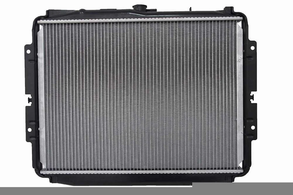 Radiador para camioneta Isuzu Rodeo 1990-1997 OSC Foto 2 de 2