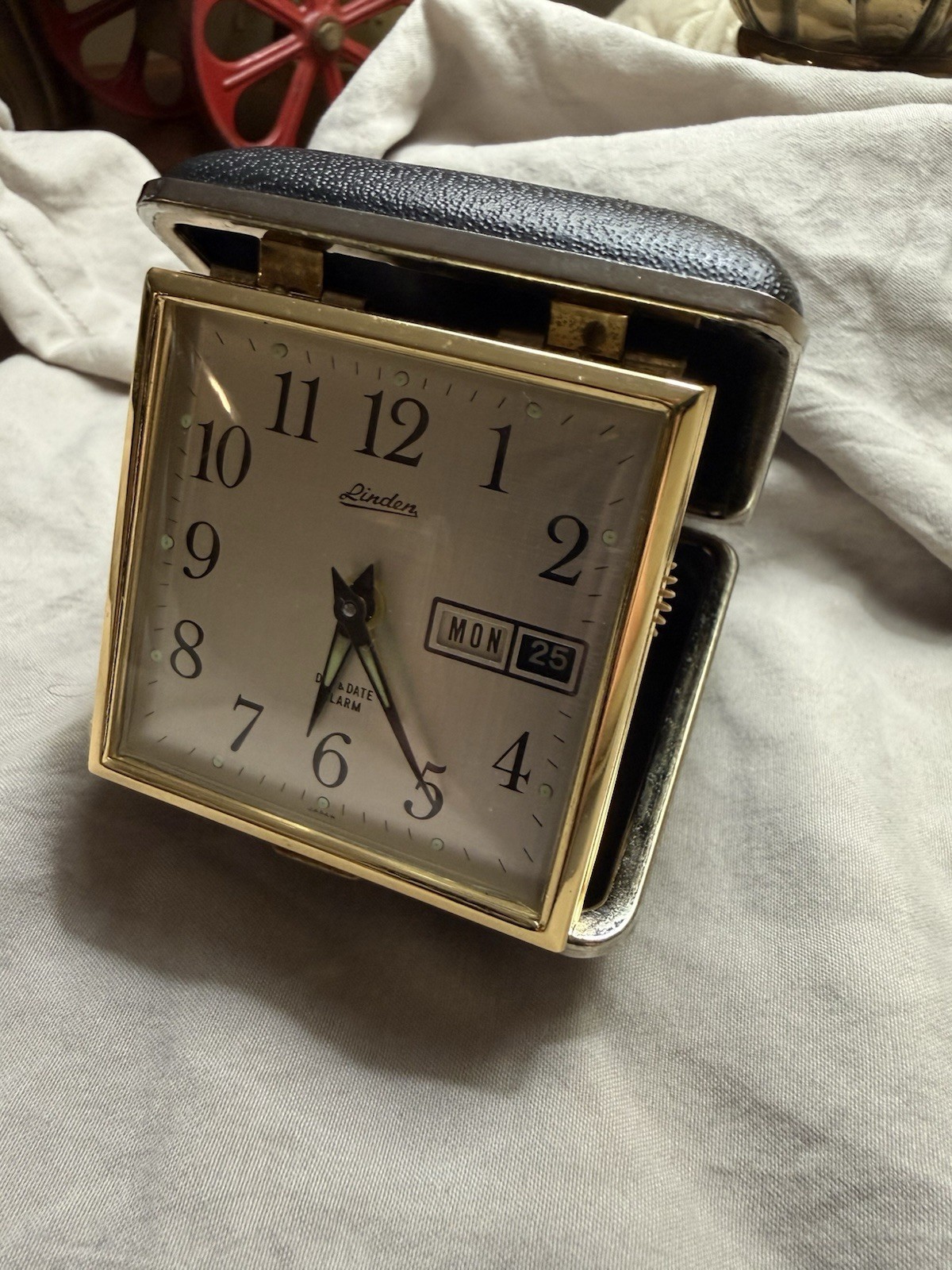 Vintage Travel Alarm Clock Bradley Wind-Up Hands Works! MCM Glows
