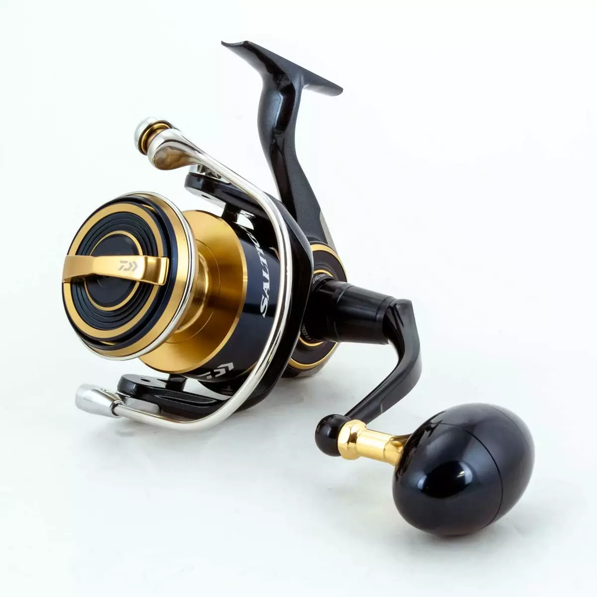 Daiwa 20 SALTIGA 10000-H Spinning Reel New in Box