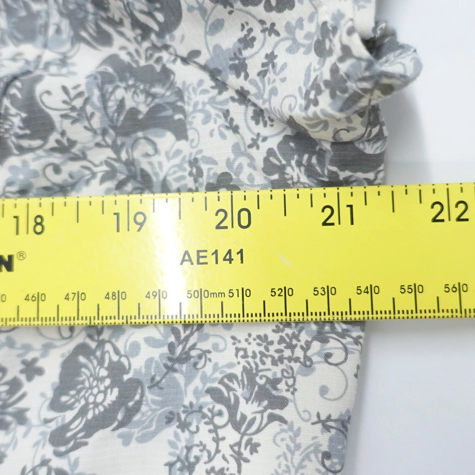 Rei 衬衫女式大号灰色花卉触觉尼龙户外短袖纽扣前襟 — 第 4/4 张图片