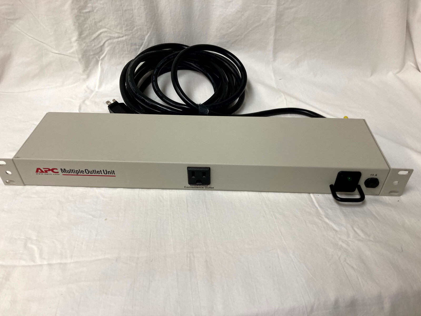 APC MO9RM Multiple Outlet Unit Rack Mount PDU 15A 120V (9) Total Outlets eBay
