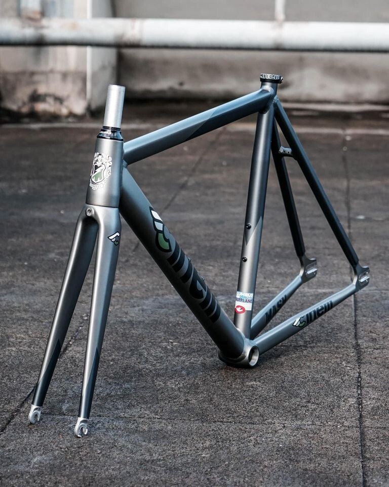 Rare Mint Cinelli Mash Bolt 2.0 Pista Frame Set Track Bike Rare Mint Cinelli Mash Bolt 2.0 Pista Frame Set Track Bike