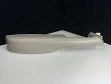 03-06 Escalade OEM Front Left SHALE Light Tan Armrest Door Arm Pull Grab Handle
