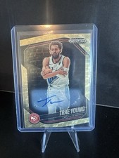 Trae Young 2024-25 Panini Prizm Black Gold Vinyl Auto /5 🔥  Hawks SSP