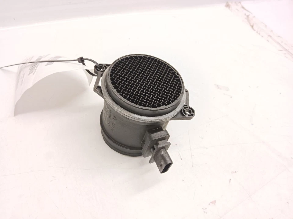 Air Flow Meter 3.6L Fits 11-18 PORSCHE CAYENNE 95860612500 - Image 2 of 4