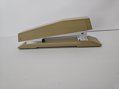 Vintage Great Britain Made Swingline 400 Desktop Stapler Tan Office Supply