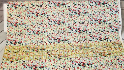 Floral print with bright & happy small flowers 100% cotton fabric 58″ wide1/2 yd - Picture 4 of 4