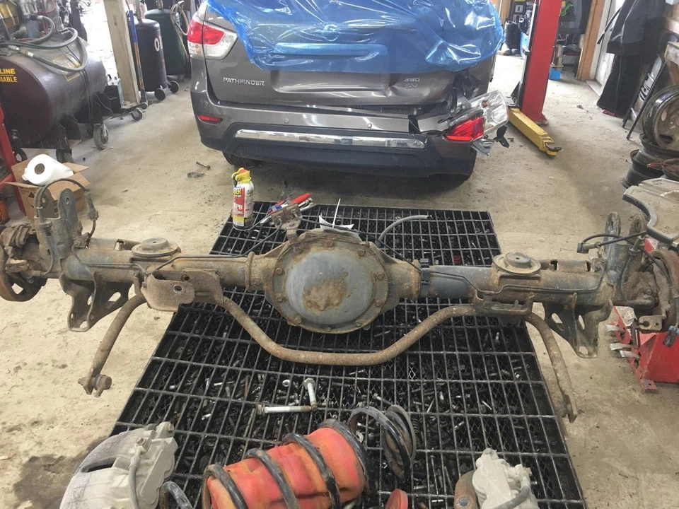 04 GMC YUKON Rear Axle Assy. 4x4 Active Brake Control (opt Jl4) 3.73 Ratio — 第 3/3 张图片