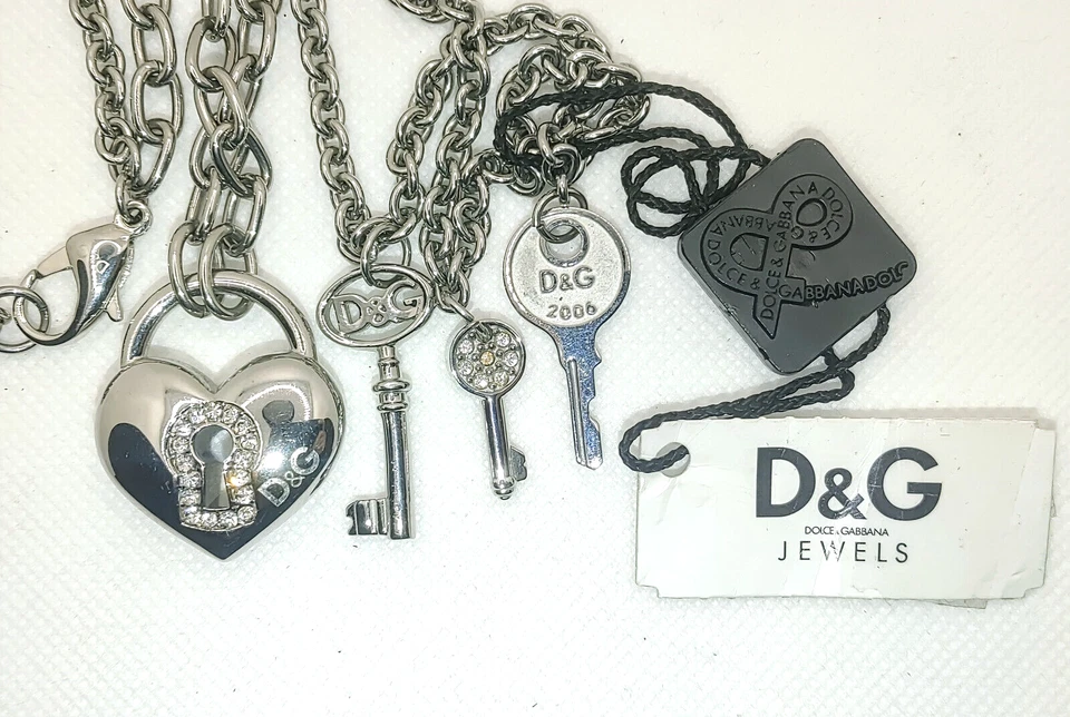 Dolce & Gabbana Necklace Y2K Silver-toned Double Chain + 4 Pendants and Crystals - Immagine 4 di 4