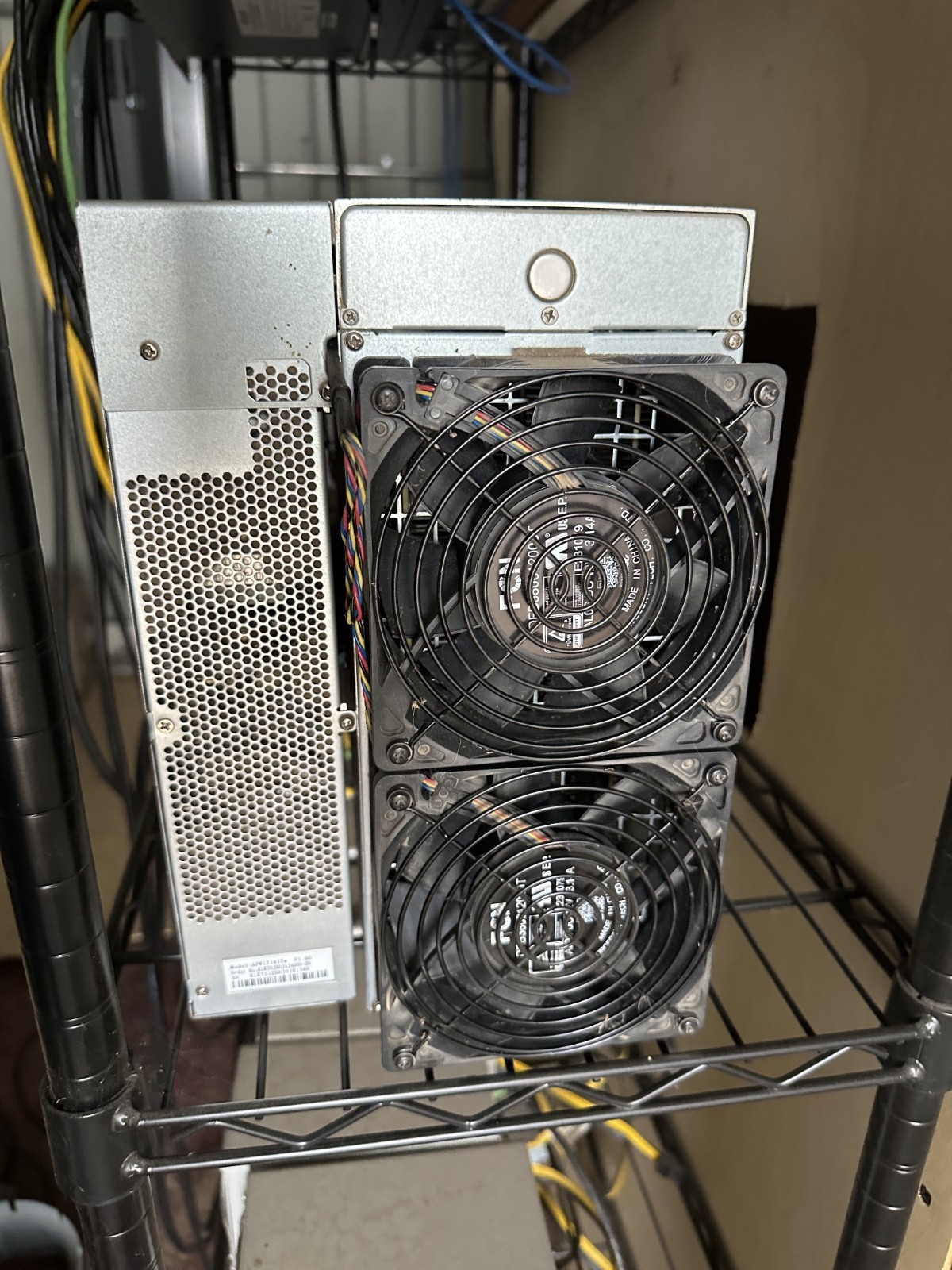 BITMAIN Antminer L7 (9300MH/s) 220V
