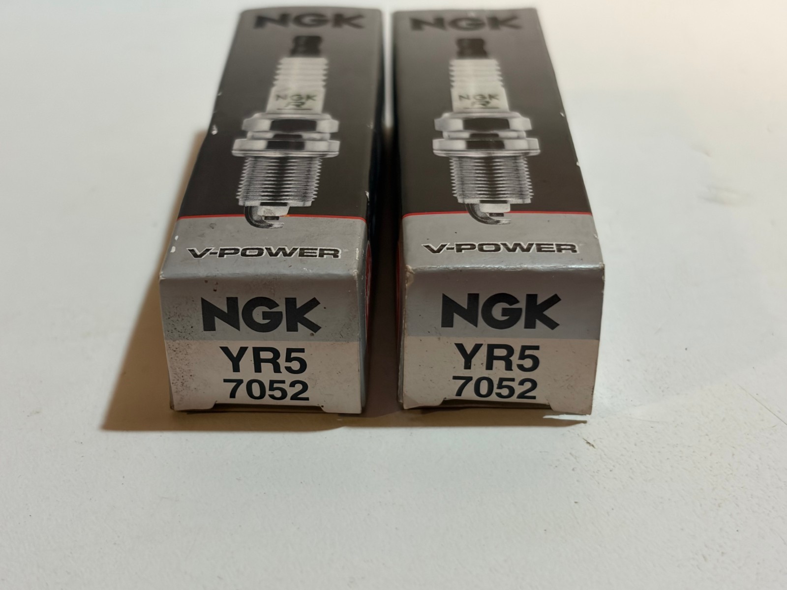 NGK 7052 YR5 V-Power Spark Plug