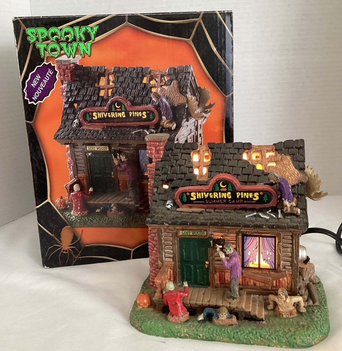 Lemax Retired Spooky Town Shivering Pines Cabin Halloween 2018 #85309 Complete Set
