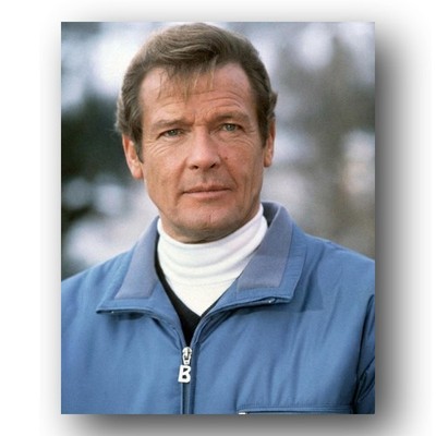 Roger Moore Photo 8x10 For Your Eyes Only James Bond Film Set 1981