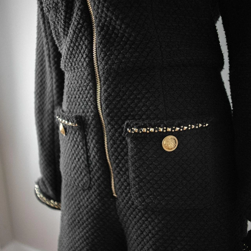 Mono de tweed negro clásico de lujo preppy "Shiloh" tweed con detalles dorados Foto 2 de 4