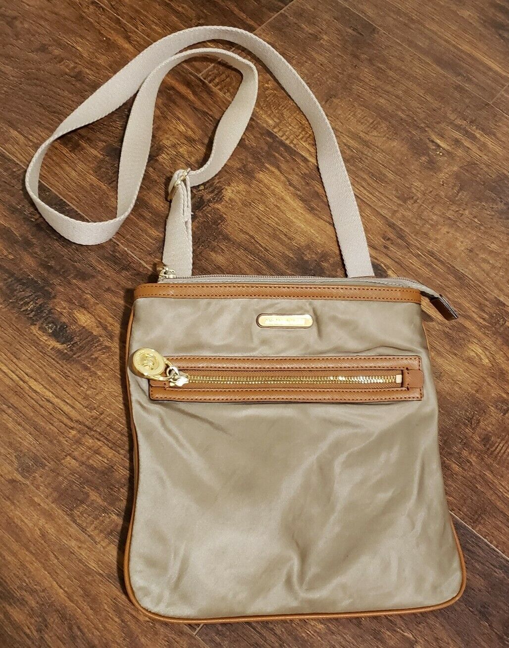 Michael Kors Tan Flat Crossbody Bag Purse Leather Trim Soft Adjustable  Strap | eBay