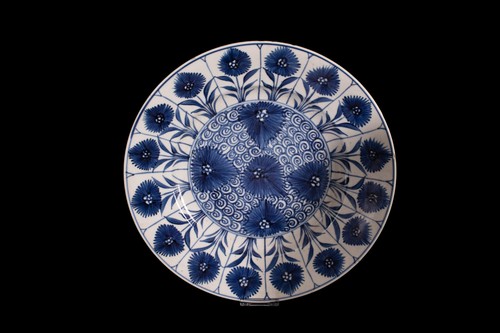 Ein Antiker Blau - Weißer „Aster“ Teller. Porzellan. China. Kangxi (1662-1722) - Bild 2 von 11