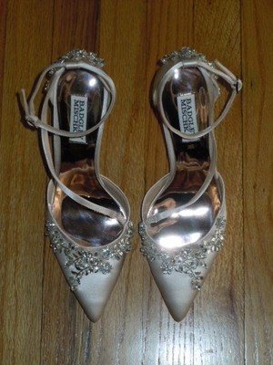 badgley mischka faith ankle strap pump